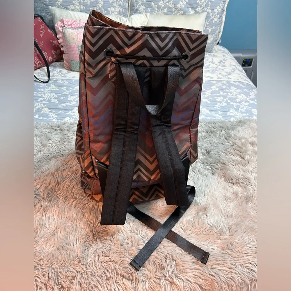 Missoni men’s Backpack Chevron Multicolored Striped - Picture 7 of 16